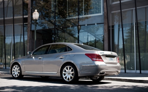 Hyundai Equus