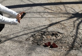 kátyú, kátyúfigyelő, kátyúvadász