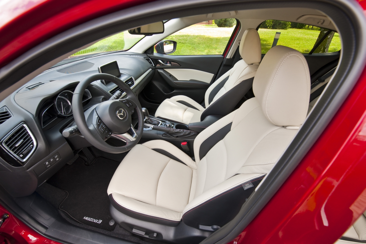 Mazda3 Sedan és Sport