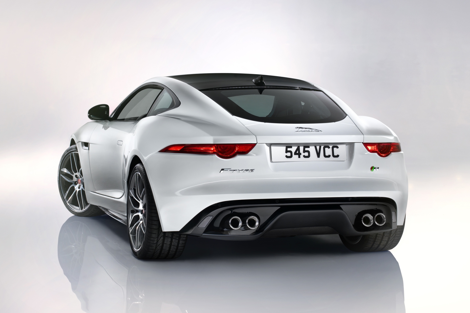 José Mourinhóé az első Jaguar F-Type Coupé