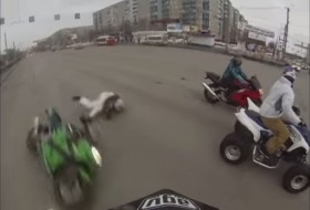 baleset, motorkerékpár, motoros, videó