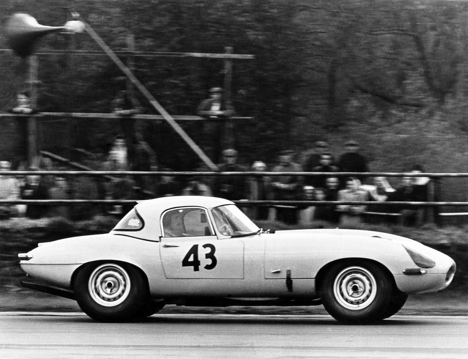 Jaguar E-Type Lightweight