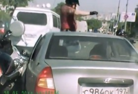 baleset, hyundai, motoros, oroszország, videó