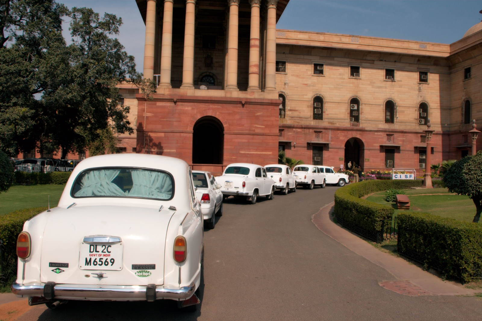 Hindustan Ambassador