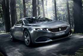elektromos, exalt, hibrid, párizsi autószalon, peugeot, plug-in hibrid