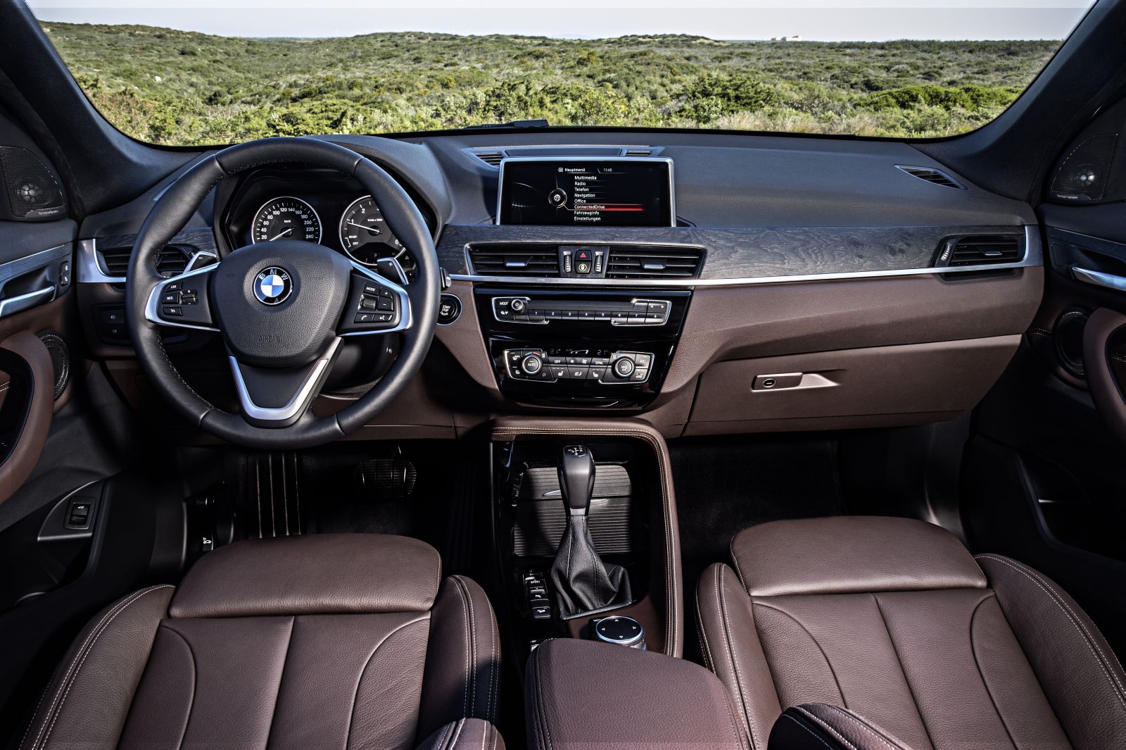 A második generációs BMW X1