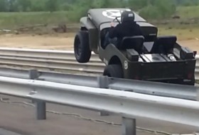 gyorsulás, jeep, videó