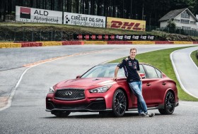 eau rouge, infiniti, nissan gt-r, q50, sebastian vettel