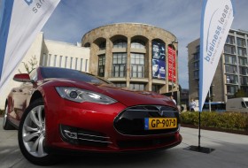 elektromobilitás, elektromos, tesla