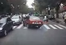 gyalogos, lada, oroszország, videó gyalogos, lada, oroszország, videó