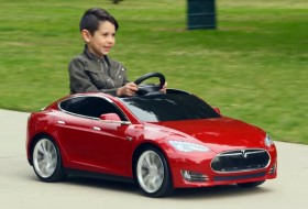 játékautó, model s, tesla