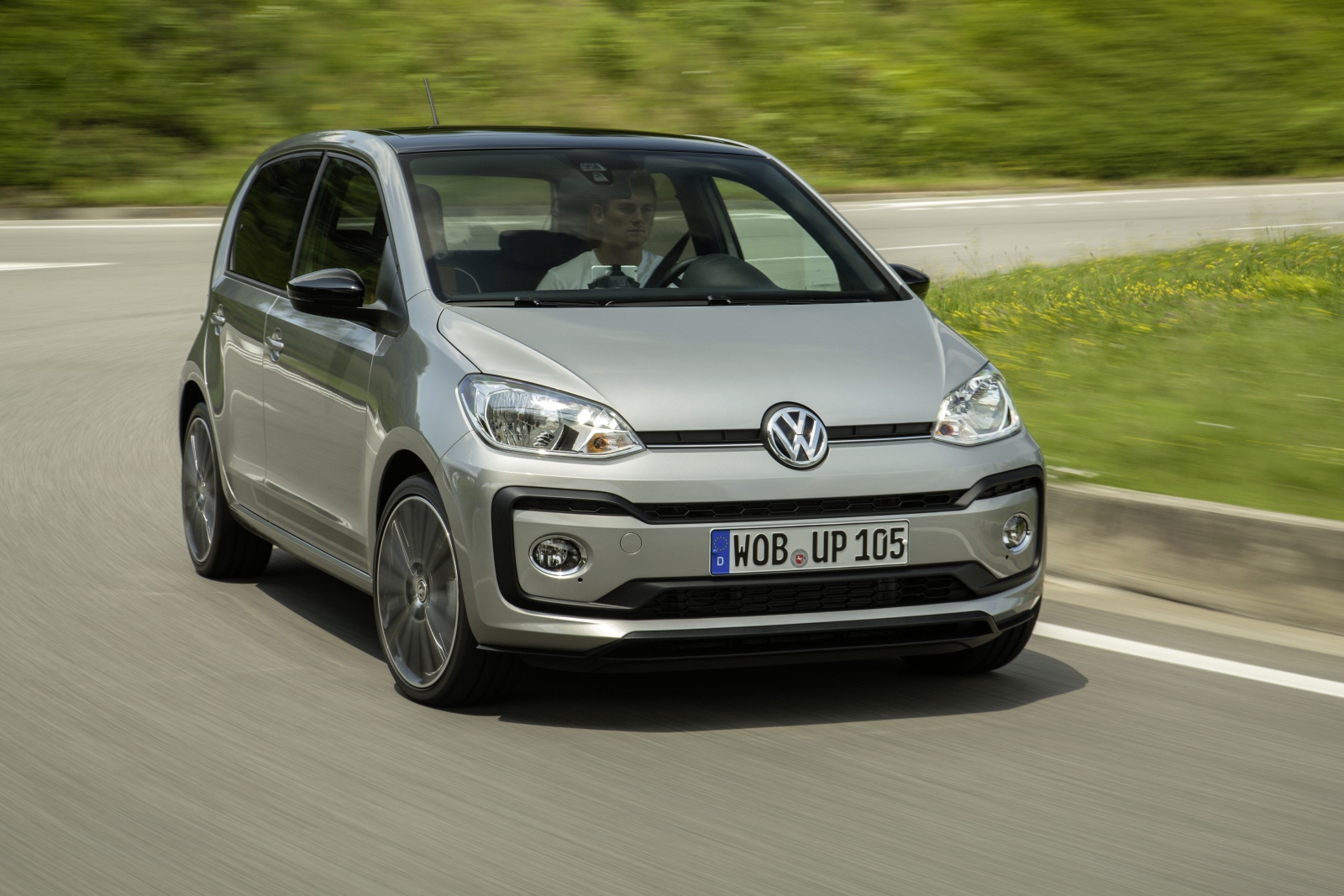 Volkswagen up GTI салон