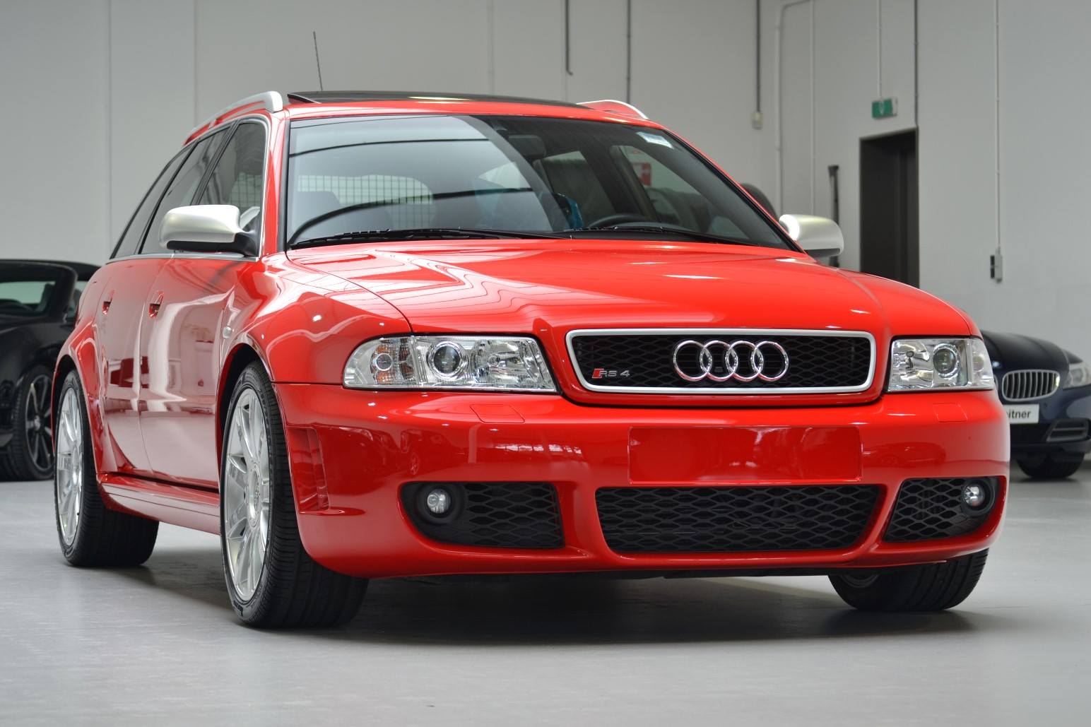 Ауди 4 2001 год. Audi rs4 b5. Audi rs4 2001. Ауди rs4 avant b5. Audi rs4 b5 sedan.