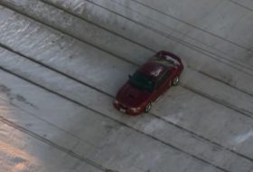 autós videó, ford mustang, hó, jég