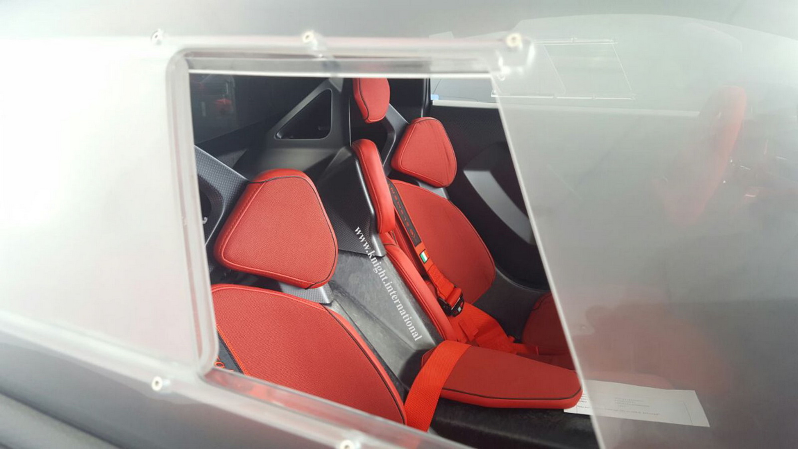 Újként eladó Lamborghini Sesto Elemento