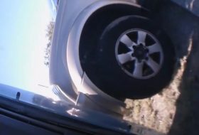 ausztrália, autóbaleset, körforgalom, suzuki ignis, videó ausztrália, autóbaleset, körforgalom, suzuki ignis, videó
