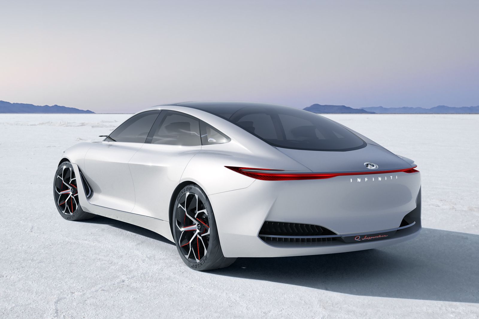 infiniti sedan