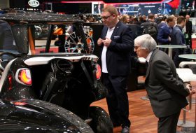 bernie ecclestone, elektromobilitás, forma-1, golfkocsi, mansory, tuning