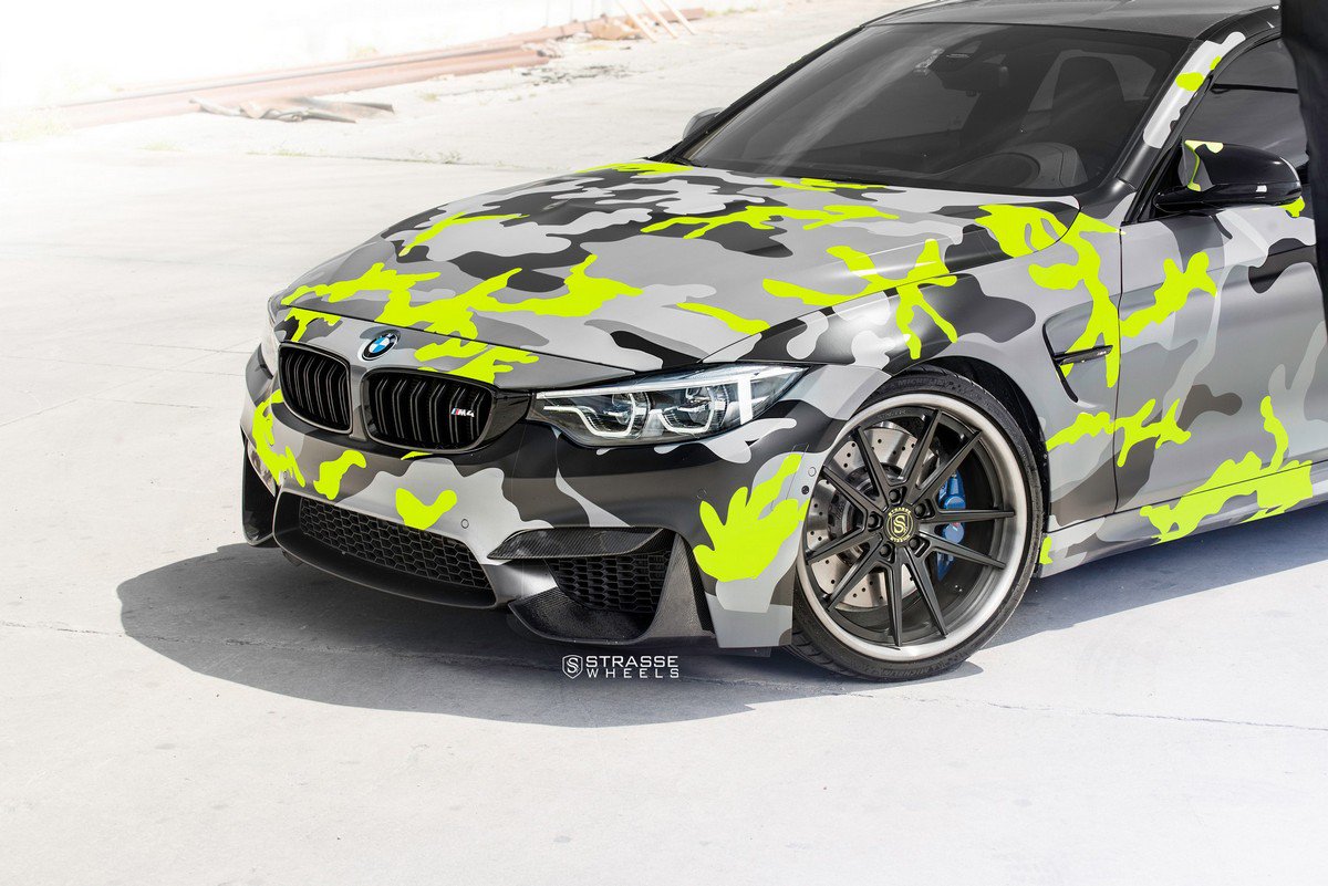 BMW M4 Strasse Wheels camo