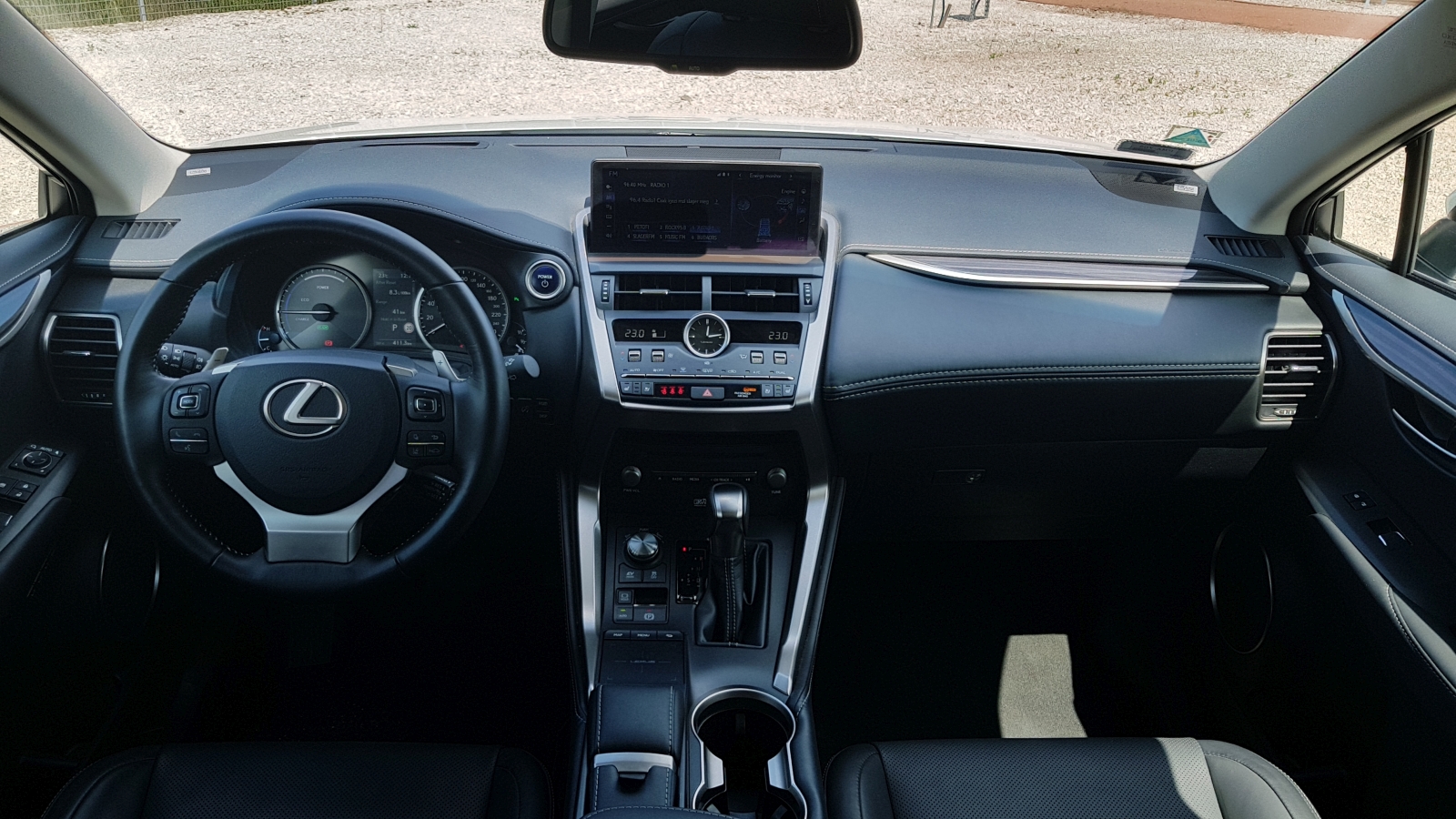 Lexus NX300h Luxury 4WD