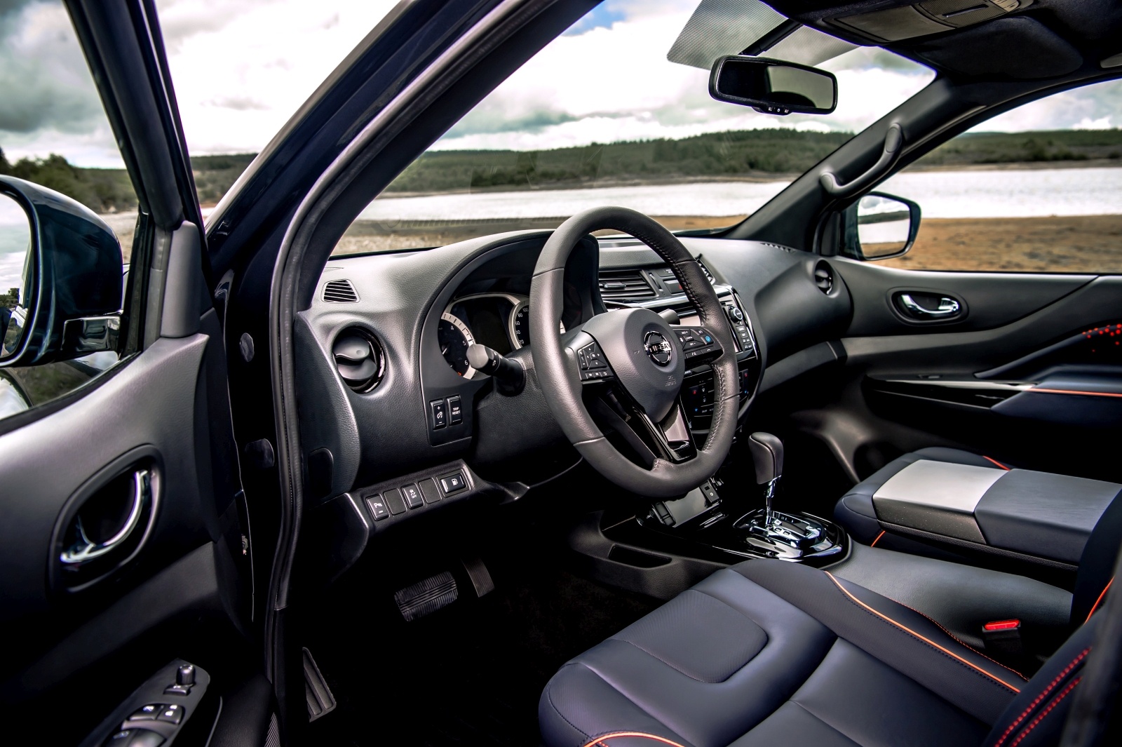 Nissan Navara Dark Sky Concept
