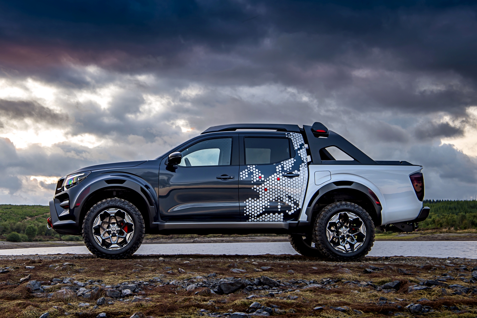 Nissan Navara Dark Sky Concept