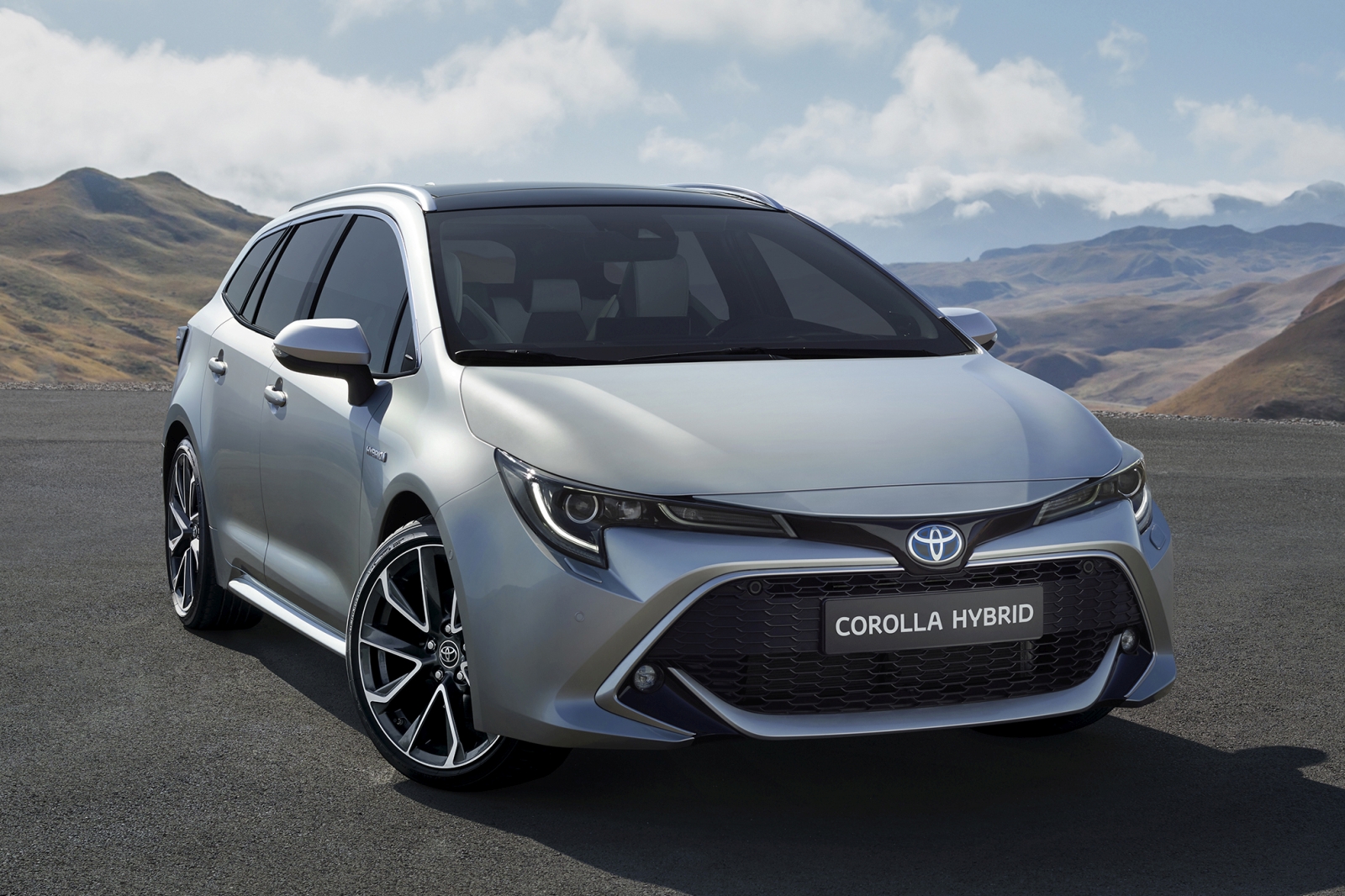 corolla-ts-front-34-2-v05-lr-rgb.-2