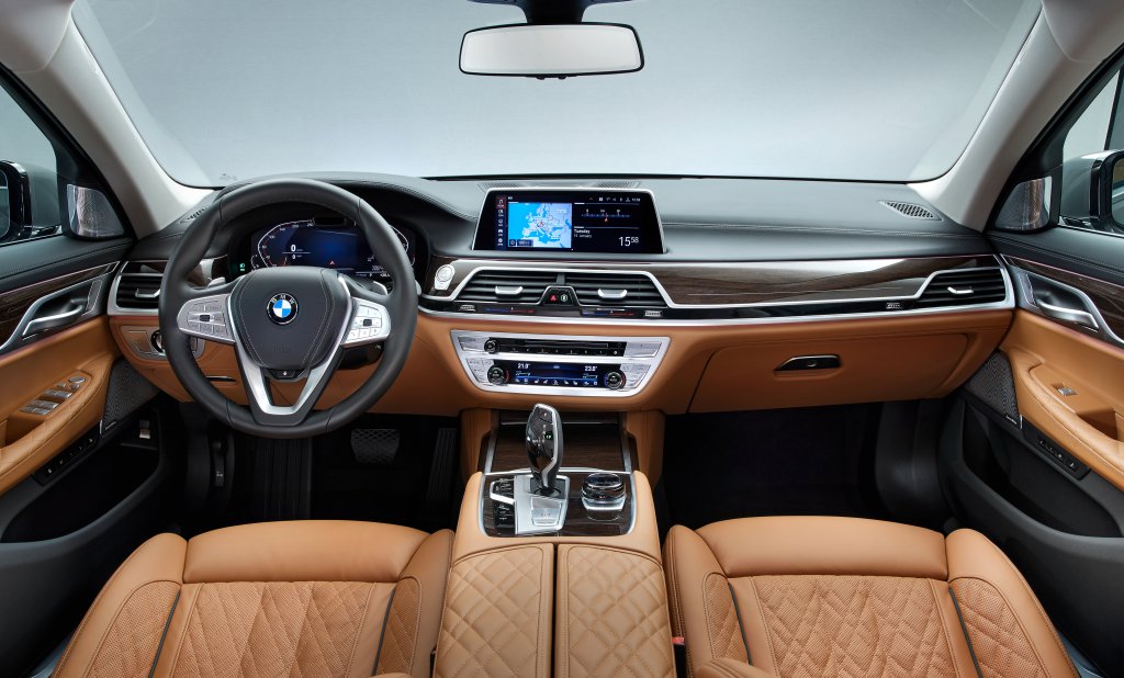 Ráncfelvart BMW 7-es 750Li 2019