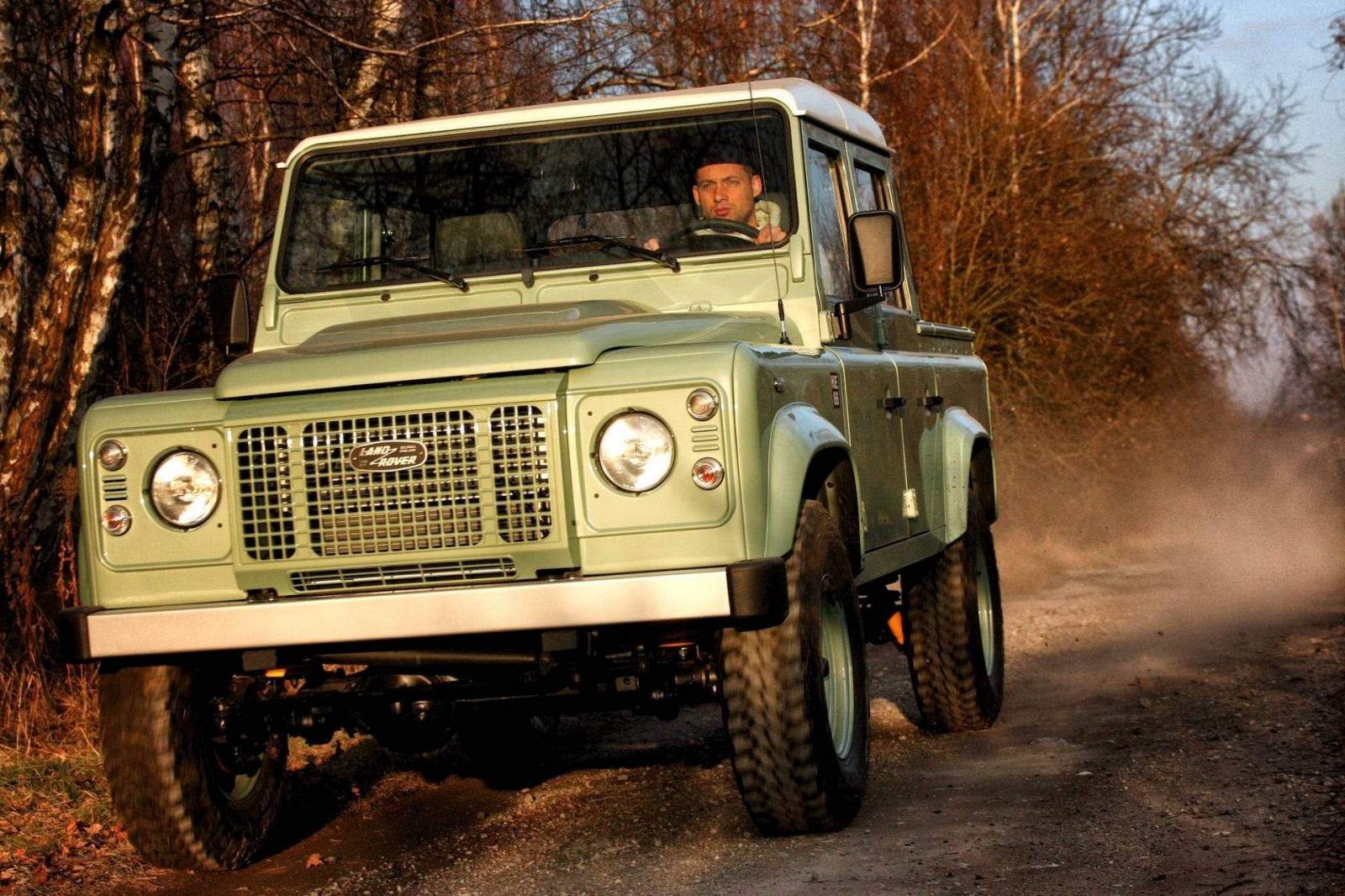 Land Rover Defender Crew Cab Pickup by Land Serwis