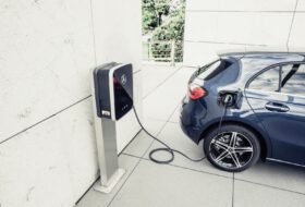 elektromos, elektromos jármű, plug-in hibrid, töltés, töltőinfrastruktúra, wallbox