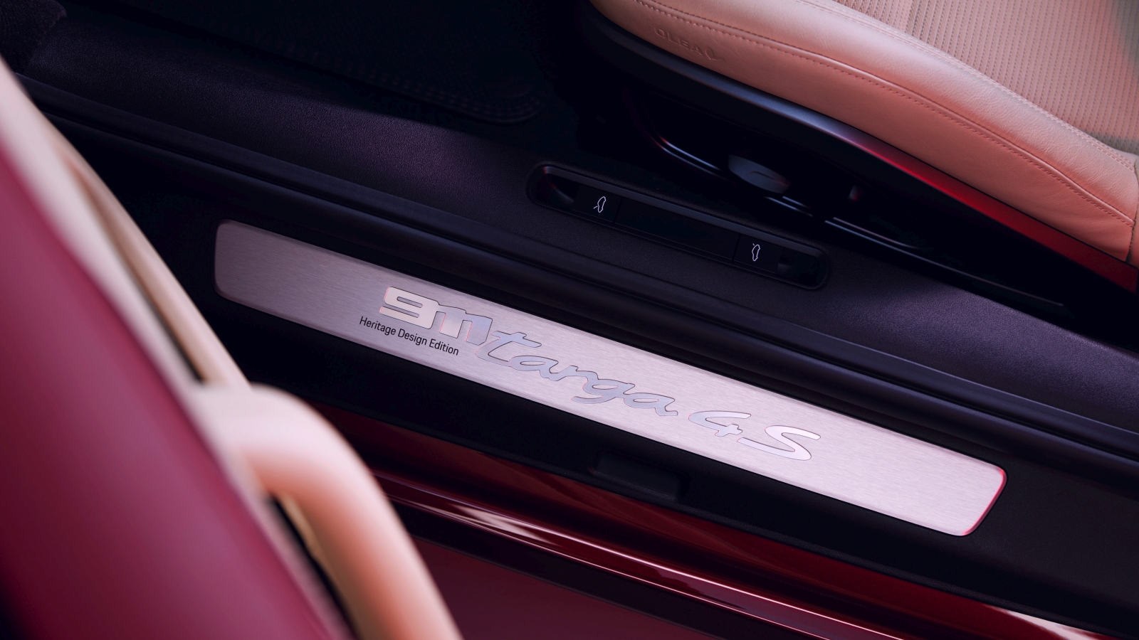 Porsche 911 Targa 4S Heritage Design Edition