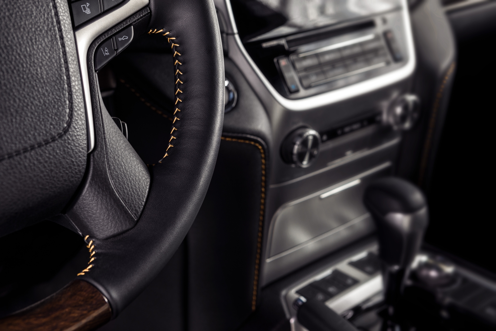 Toyota Land Cruiser 200 Heritage Edition