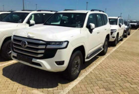 gr sport, hibrid, land cruiser, lc300, plug-in, toyota