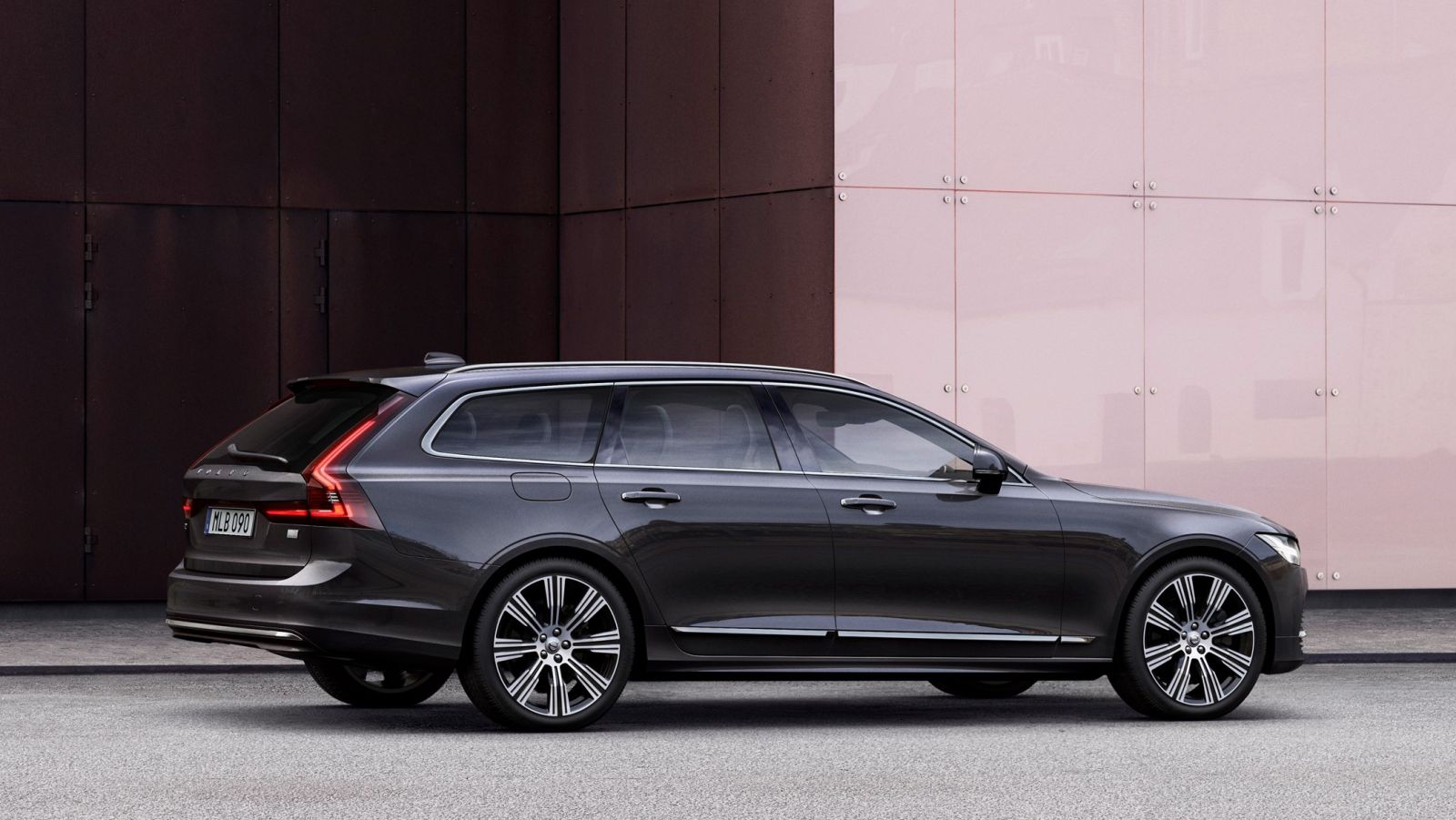 Volvo Recharge plug-in hibrid modellek