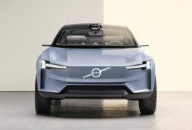 concept recharge, fenntartható, len kompozit, megújuló, szénlábnyom, újrahasznosított, volvo