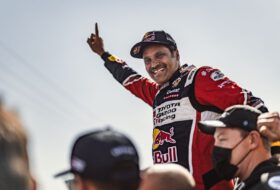 dakar, dakar rali, hilux, nasser al-attiyah, toyota