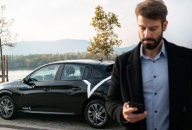 autómegosztó, carsharing, e-208, parkolás, peugeot, share now