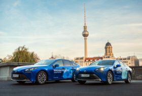 berlin, h2 moves berlin, hidrogén, mirai, toyota, üzemanyagcella